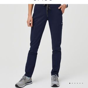 FIGS Core Navy Yola Small